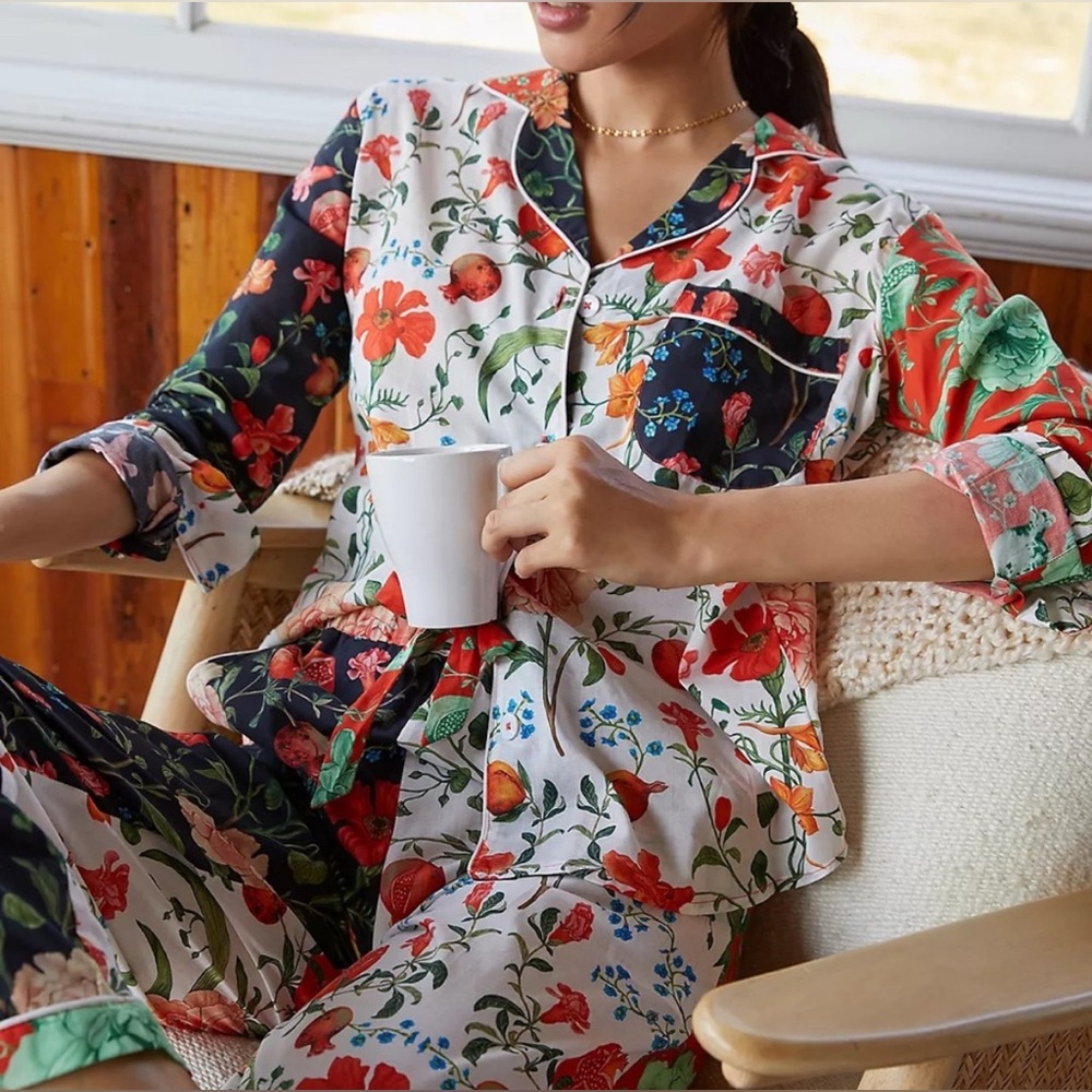 Desmond & Dempsey Sz M $230 Set Persephone Floral Long Sleeve Shirt and Pant Set